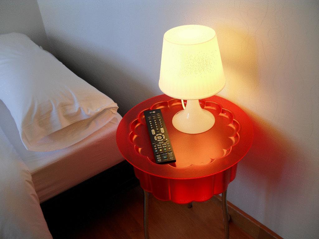 Hotel Ofi A Coruña Oda fotoğraf