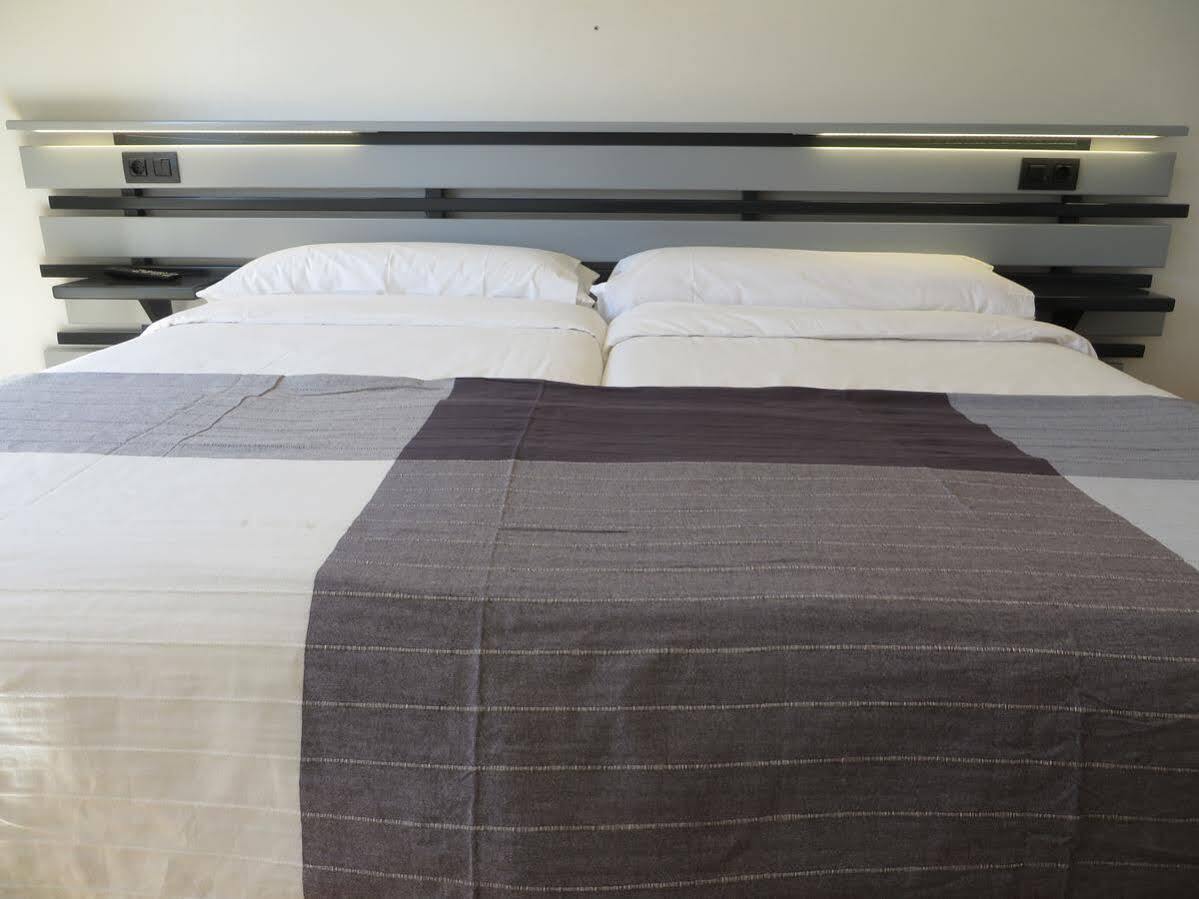 Hotel Ofi A Coruña Dış mekan fotoğraf